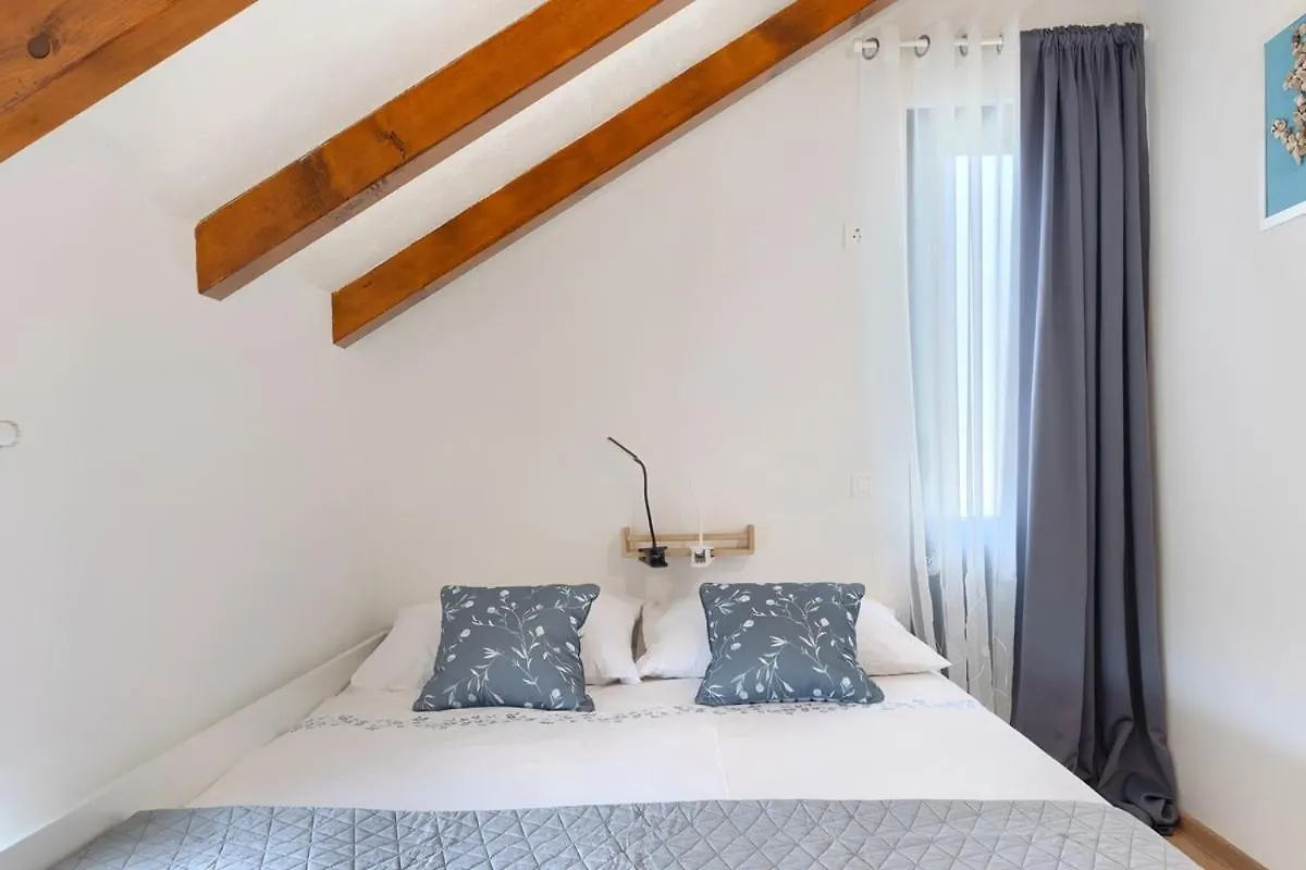 Casa Lando Villa Pula 0*,  Hırvatistan